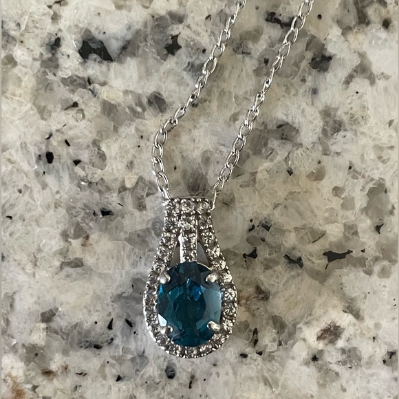 Mejuri Jewelry - Blue Topaz with Diamond accent Pendant Necklace *Not Mejuri*